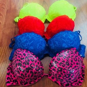 ✨$15! Victoria Secret Pink push up bras✨